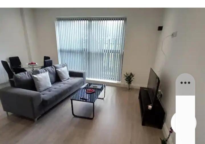 Lovely 2-Bedrooms With Free Parking Canvey Island Екстер'єр фото
