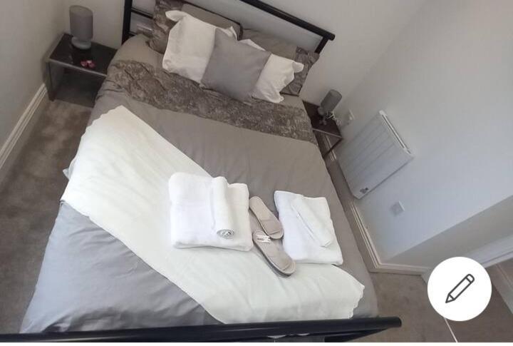 Lovely 2-Bedrooms With Free Parking Canvey Island Екстер'єр фото
